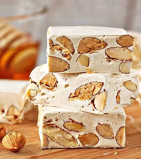 Torrone, dolce tipico Cremonese