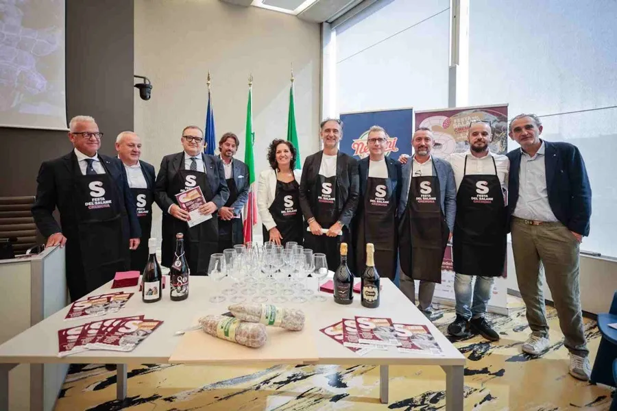 Foto di gruppo della presentazione
