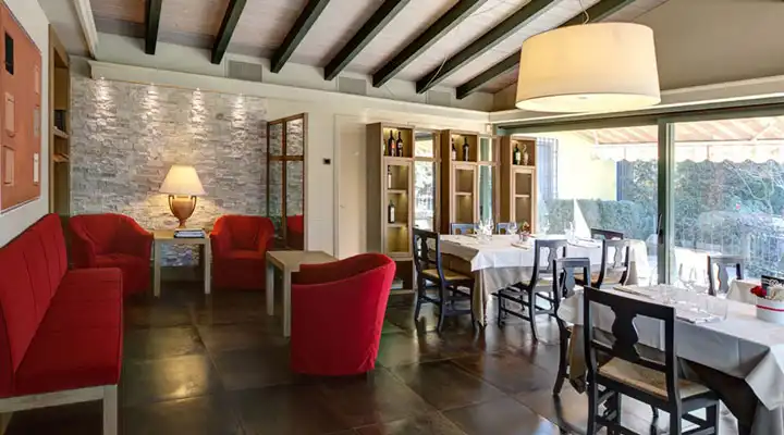 Ingresso dell'Osteria de l'Umbreléer